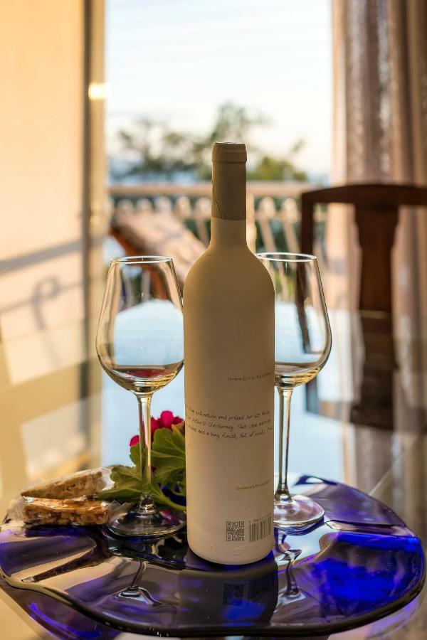 Amazing Seafront Riviera * Atena